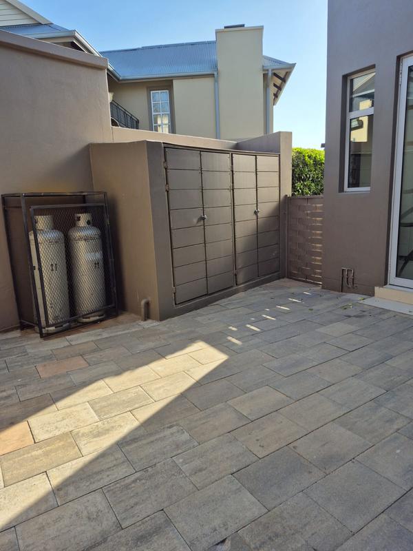 6 Bedroom Property for Sale in The Islands Estates North West